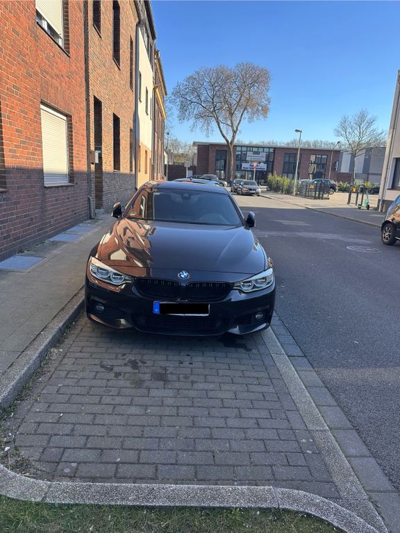 Bild des Angebotes BMW 420i Coupé M-Paket/Headup/Memorysitz
