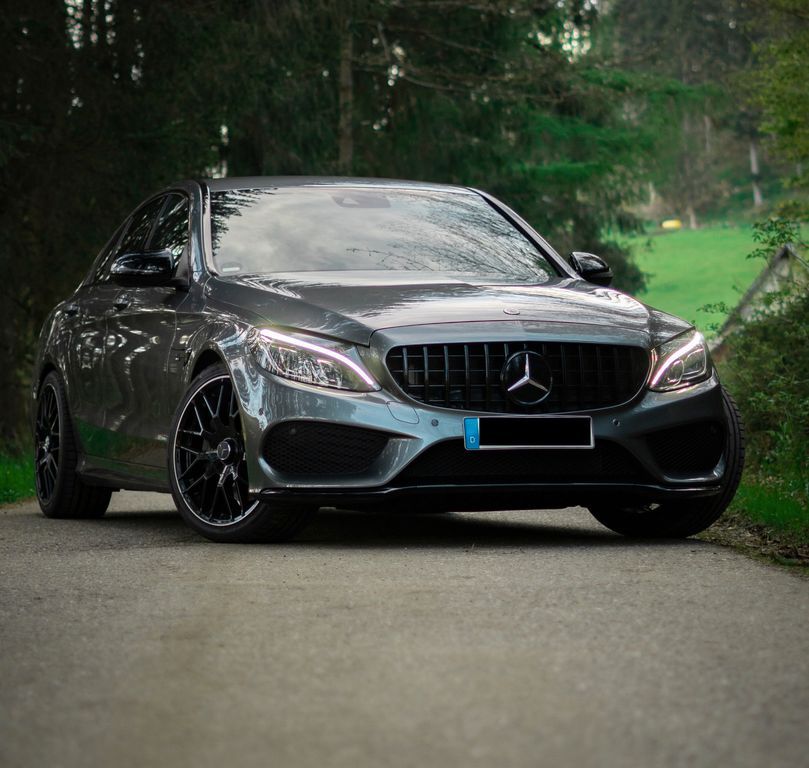 Bild des Angebotes Mercedes-Benz 4M AMG 9G U21-Sportauspuff Burmester Keyless-Go