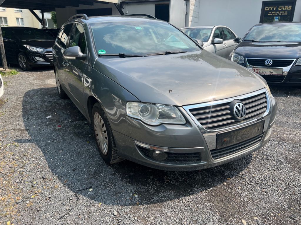 Bild des Angebotes Volkswagen Passat Variant Comfortline SHZ Klima 6 Gang