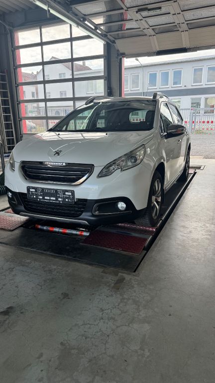 Peugeot 2008 Business-Line e-HDi 92 STOP & START Bus...