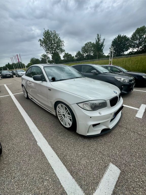 Bild des Angebotes BMW 120d Coupé Lim. Ed. Lifestyle M Sportp. Limi...