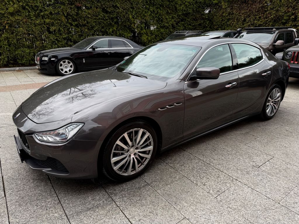 Bild des Angebotes Maserati Ghibli 3.0 V6 Diesel *Schiebedach*Keyless*Kamera
