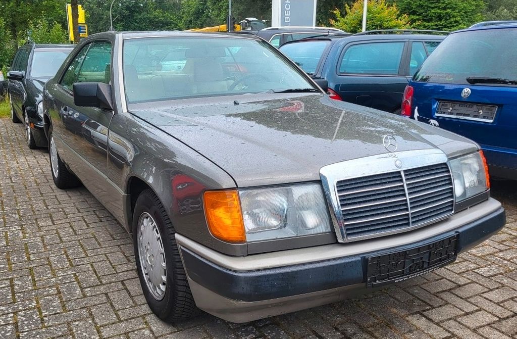 Bild des Angebotes Mercedes-Benz 230