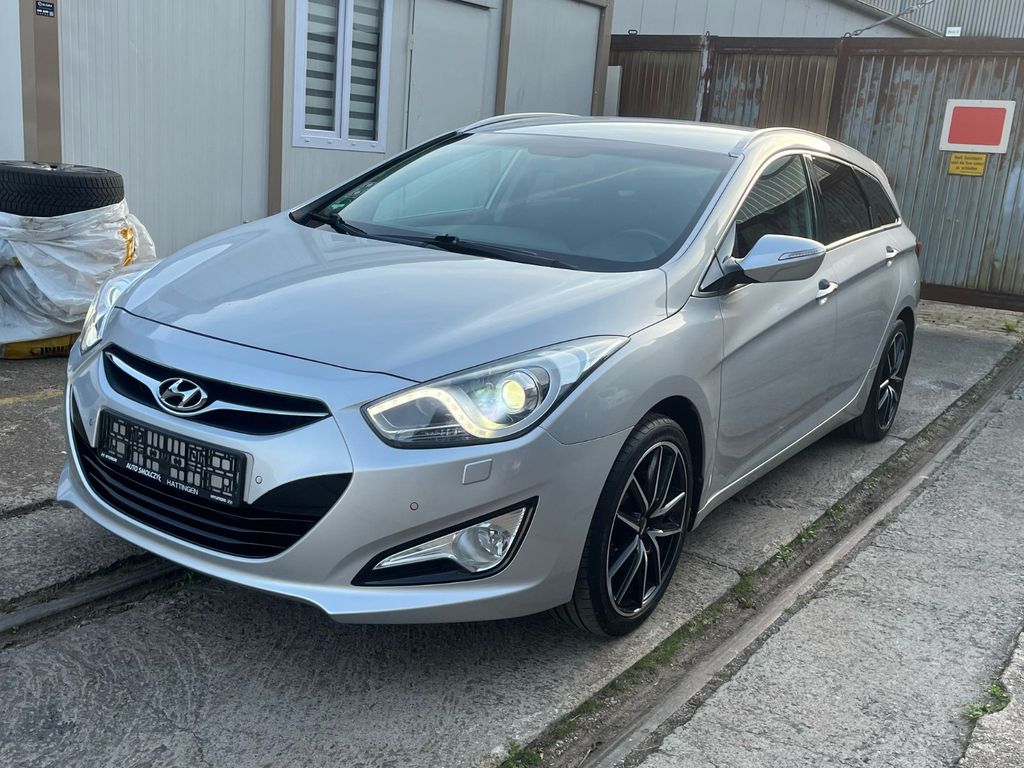 Bild des Angebotes Hyundai i40 cw FIFA World Cup Edition *NEU TÜV*