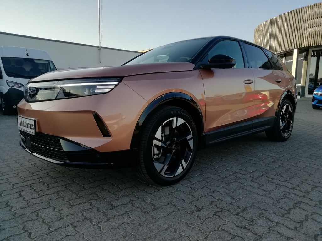 Bild des Angebotes Opel Grandland Electric 157kW GS SHZ NAVI W-LAN HUD