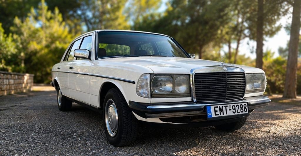 Bild des Angebotes Mercedes-Benz 240