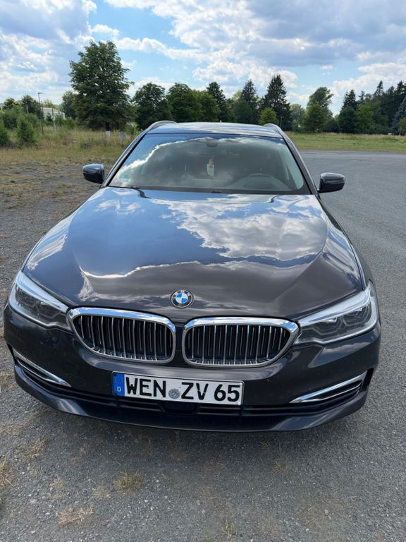 Bild des Angebotes BMW 530d xDrive Touring A - Luxury Line HEAD-Up