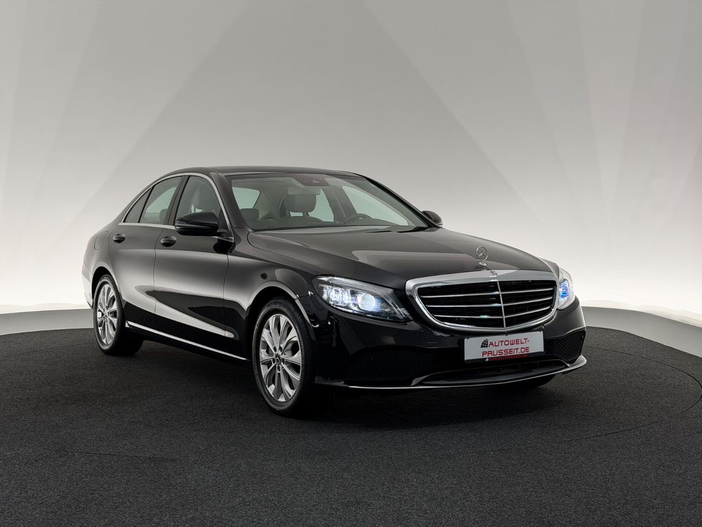 Bild des Angebotes Mercedes-Benz C 400 4Ma.*EXCLUSIVE*MULTIBEAM-PANO-ABC-RFK-MEMO
