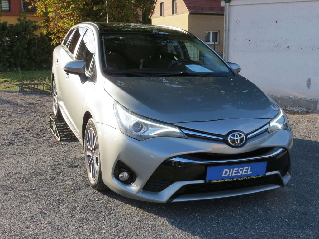 Bild des Angebotes Toyota Avensis Edition-S Kombi, Navi   PDC   SHZ.  SR+W