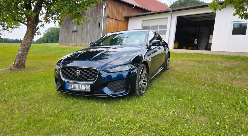 Bild des Angebotes Jaguar XE P300 R-DYNAMIC BLACK AWD R-DYNAMIC BLACK