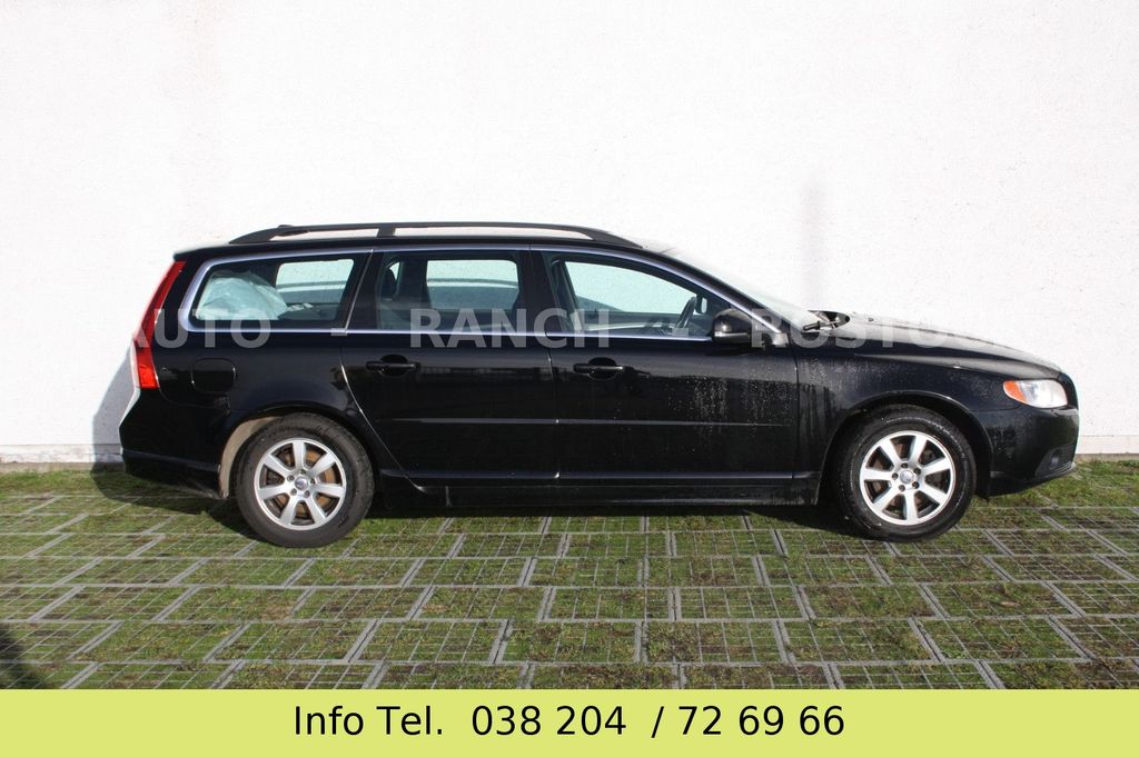 Bild des Angebotes Volvo V70 T4 Kinetic Xenon/Navigation/PDC/Shz/AHK/Alu