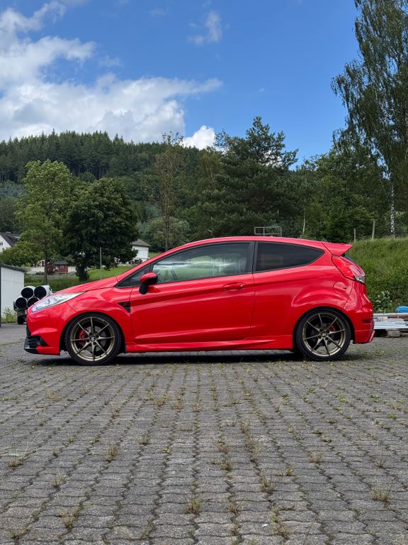 Bild des Angebotes Ford Fiesta 1,6 EcoBoost ST