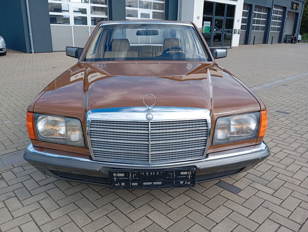 Bild des Angebotes Mercedes-Benz S 280,seltene Cappuccino-Farbkombination,Oldtime