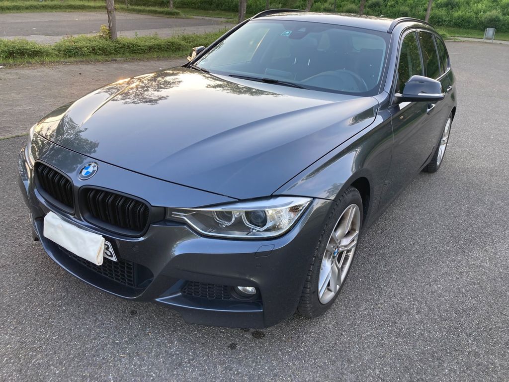 Bild des Angebotes BMW 330d Touring Sport Line -AHK, Sportfahrwerk