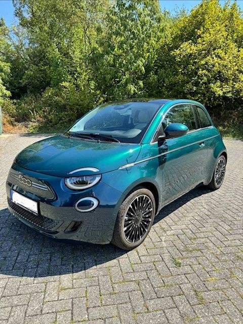 Bild des Angebotes Fiat 500e "la Prima" Limousine 42 kWh La Prima super