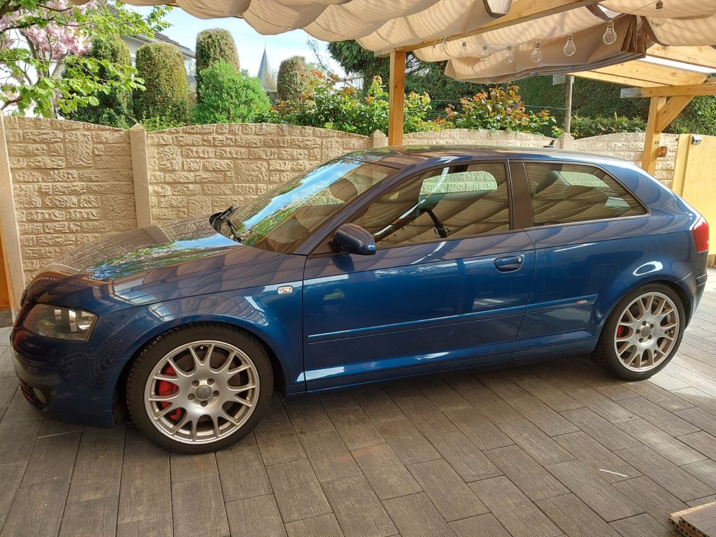 Bild des Angebotes Audi A3 3.2 VR 6 quattro Ambition