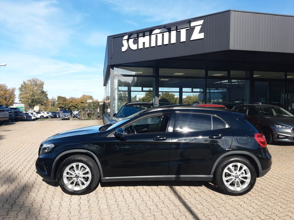 Bild des Angebotes Mercedes-Benz GLA 220 Automatik Schiebedach AHK SH RFK Xenon