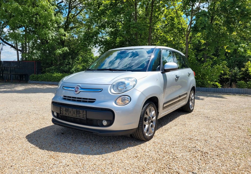 Bild des Angebotes Fiat 500L Living 7 Sitze Aut.*R-Cam*SZH*Klima*LMF*WR*