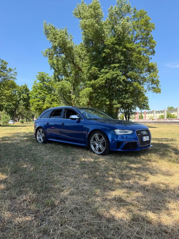 Audi RS4 4.2 FSI S tronic quattro Avant -