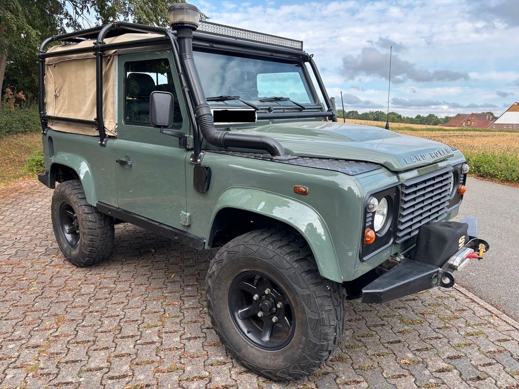Bild des Angebotes Land Rover Defender 90 Td4 Station Wagon SE SE