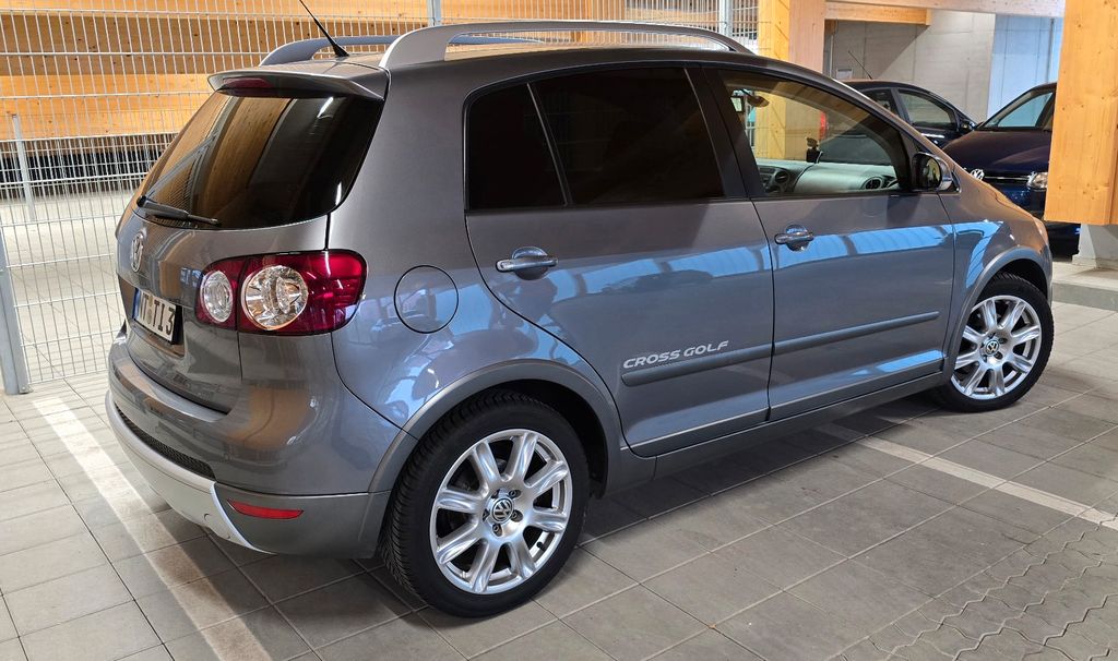 Bild des Angebotes Volkswagen Golf Plus Edition Cross AHK wenig Km TÜV Neu !