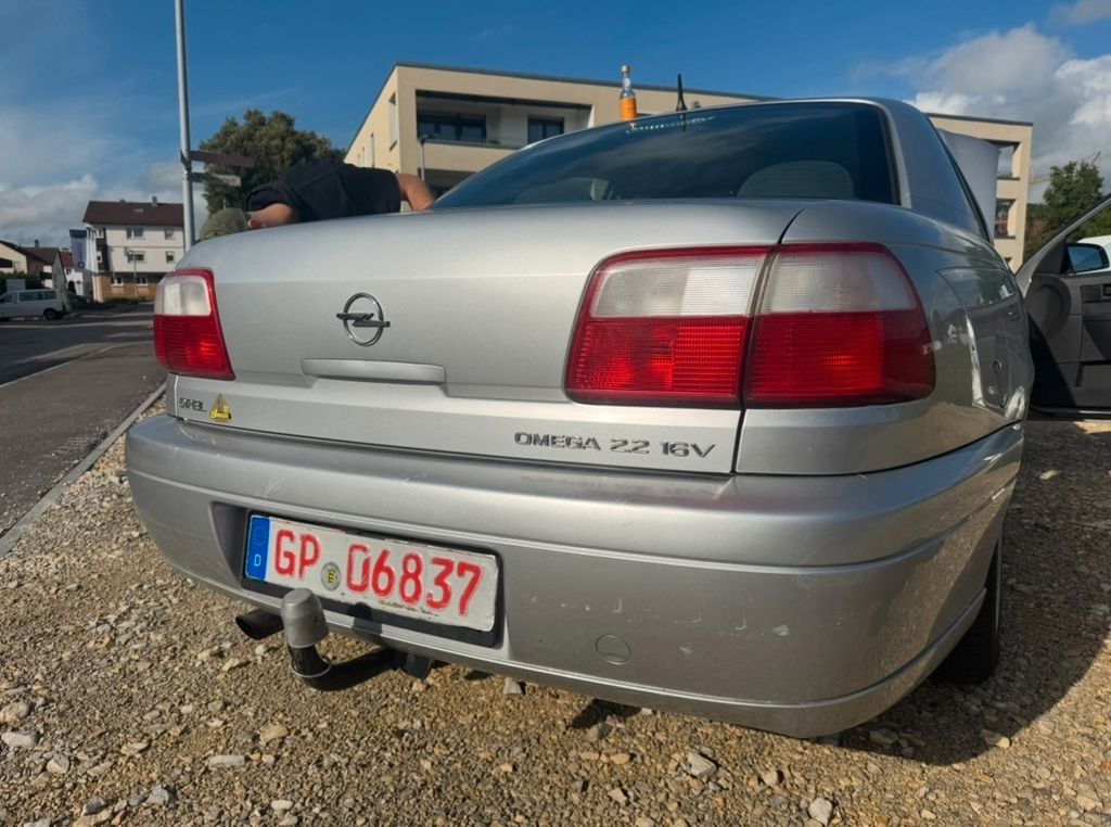 Bild des Angebotes Opel Omega B 2.2 Schalter