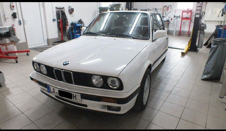 BMW E 30 318i 2 Türige Limo, -KLIMAANLAGE-