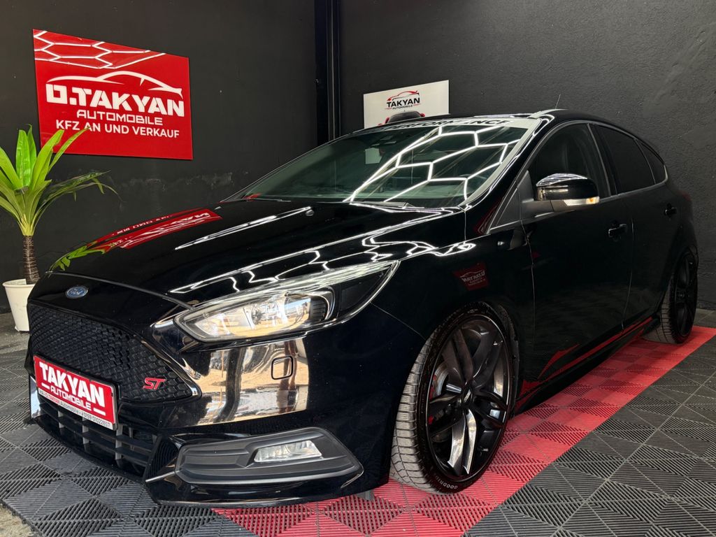 Bild des Angebotes Ford Focus Lim. ST