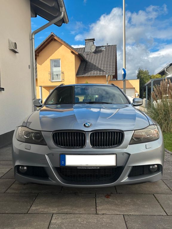 Bild des Angebotes BMW 320d Touring Automatik - M-Paket gepflegt