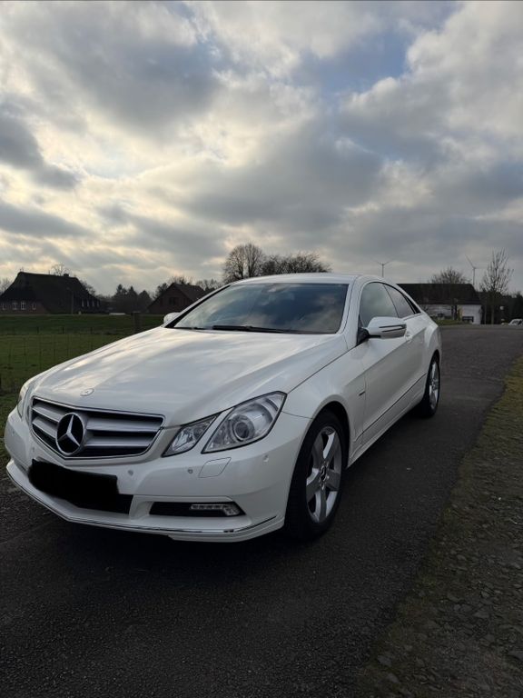 Bild des Angebotes Mercedes-Benz E 350 CDI Coupé Avantgarde 231 PS