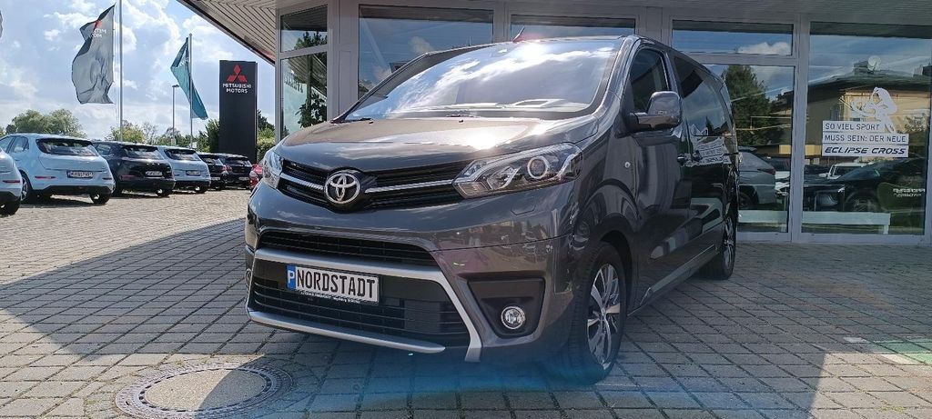Bild des Angebotes Toyota PROACE VERSO Executive Standheizung