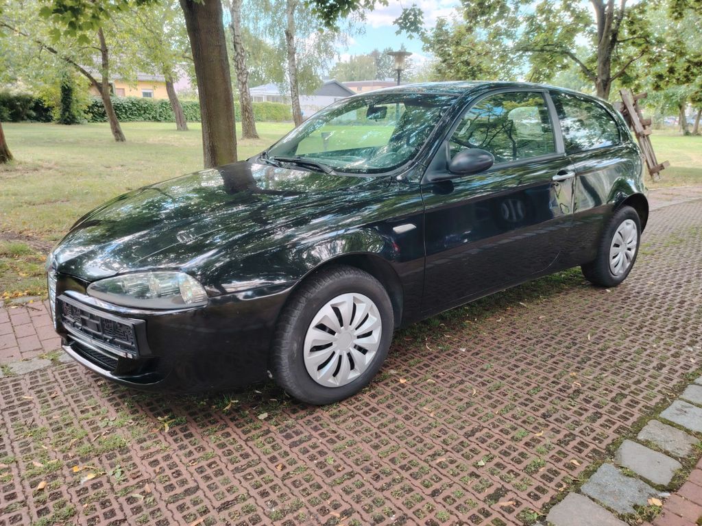 Bild des Angebotes Alfa Romeo 147 1.6 16V  ECO  Black Line TÜV NEU