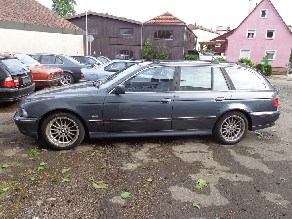 BMW 540i A Touring Gute Ausstattung