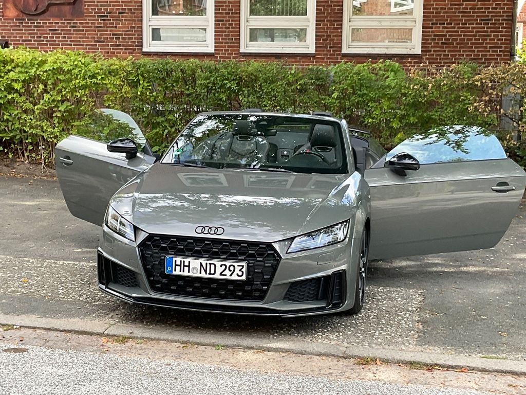Bild des Angebotes Audi TT 40 TFSI S tronic Roadster S-Line Competition
