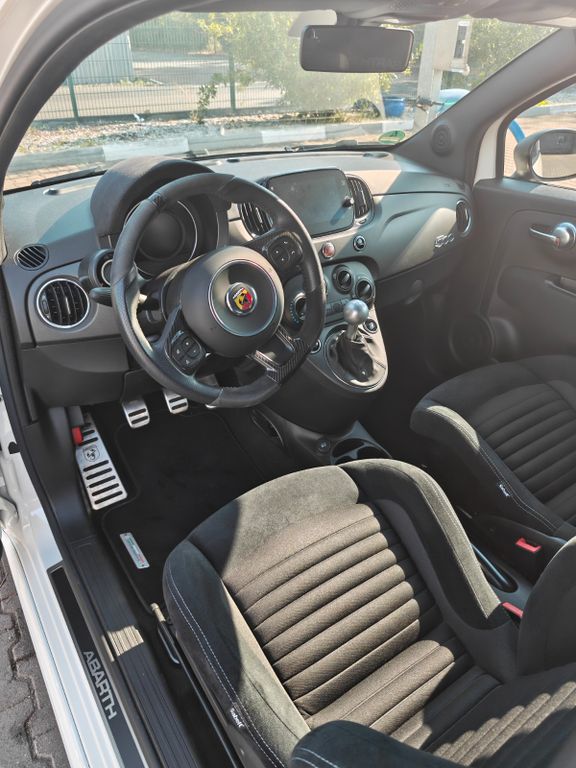 Bild des Angebotes Abarth 695C 595C/ Sabelt GT Sitze / Adaptive Dämpfer