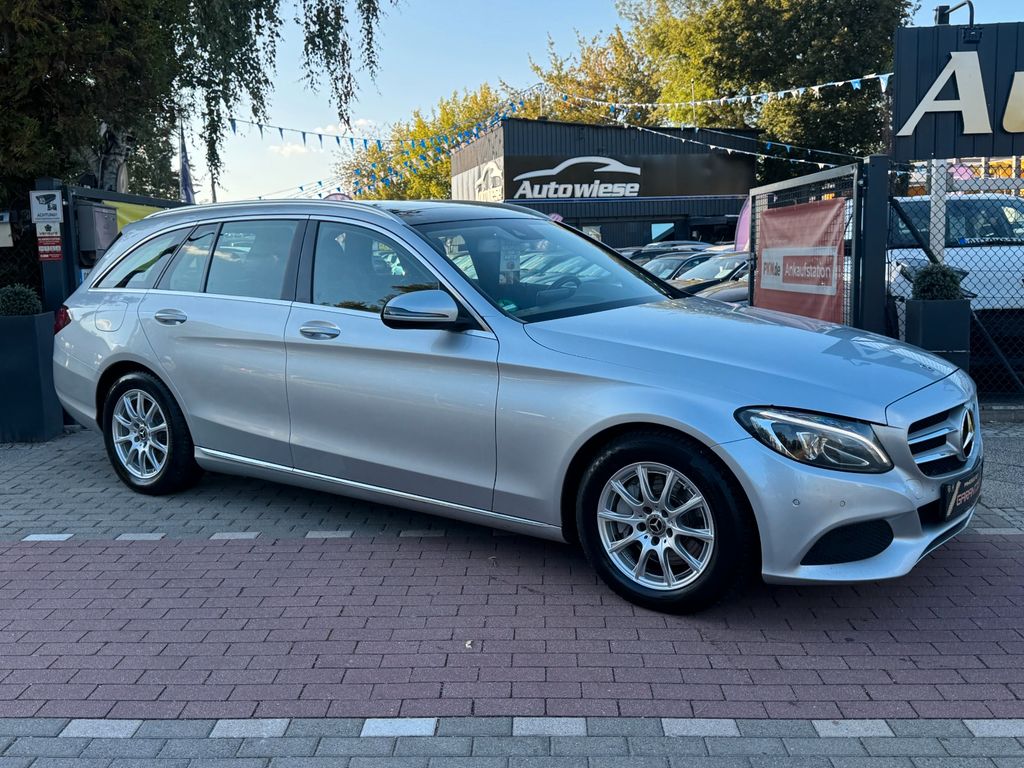 Bild des Angebotes Mercedes-Benz C 250d*Avantgarde*Aut.*Panorama*LED*Navi*AHK*SHZ
