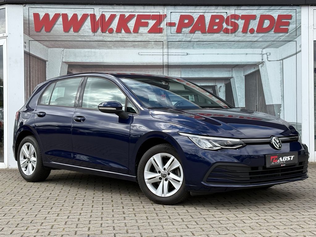 Bild des Angebotes Volkswagen Golf VIII Life LED Navi AppConnect ACC SHZ