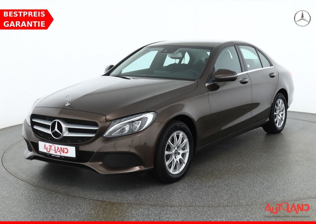 Bild des Angebotes Mercedes-Benz C180 LED Kamera Navi Sitzheizung Tempomat