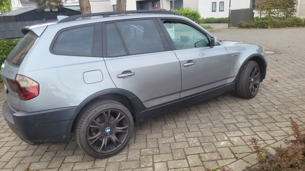 Bild des Angebotes BMW X3 3.0i -