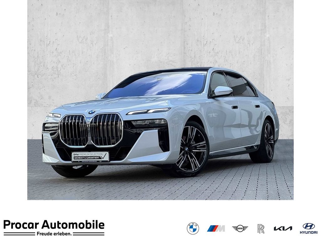 Bild des Angebotes BMW 740d xDrive M Sport DA/PA Prof SkyPano TV AHK