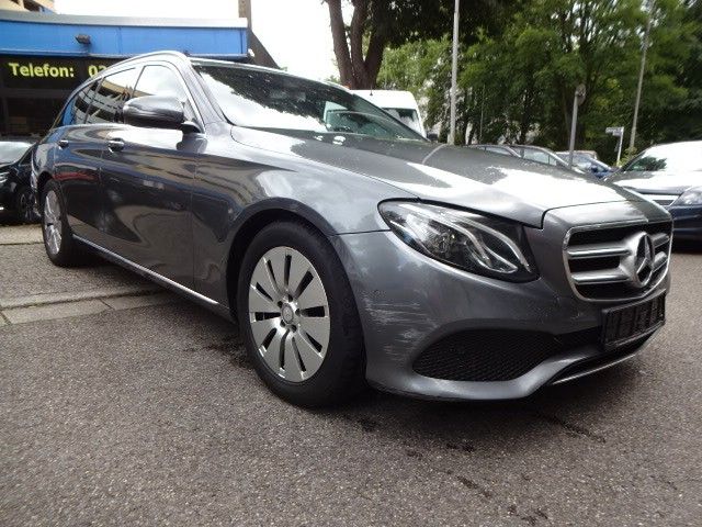 Bild des Angebotes Mercedes-Benz E 220 LED.Navi.Kamera,EL Sitze,GSD, Autom.Euro-6