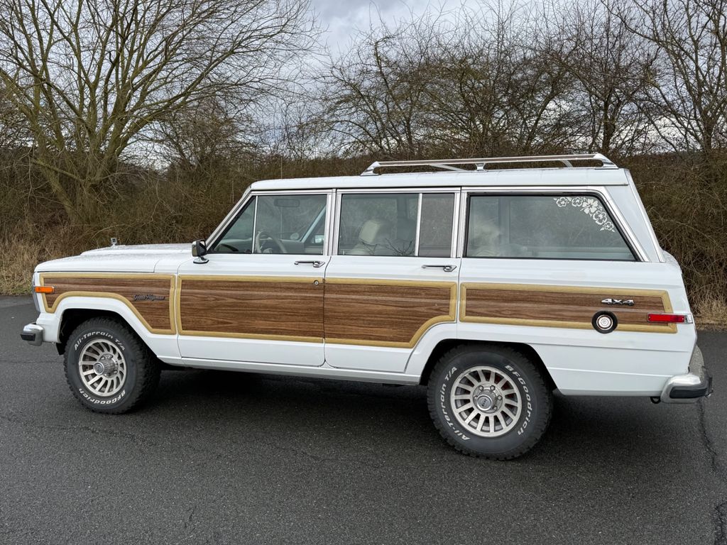 Bild des Angebotes Jeep Grand Wagoneer