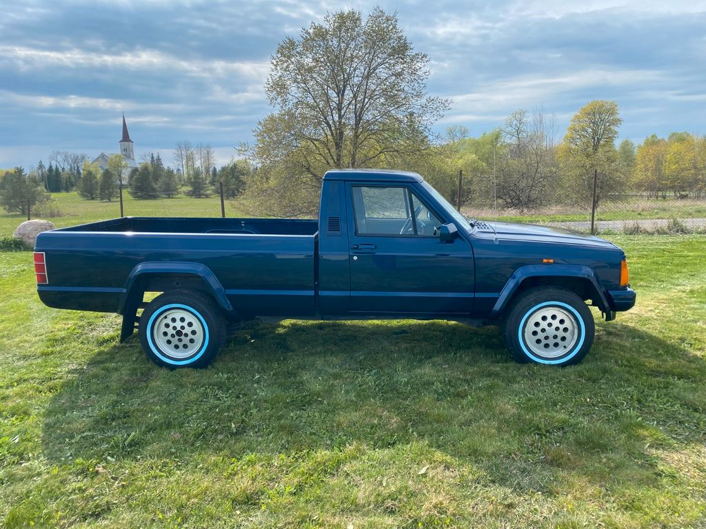 Bild des Angebotes Jeep Comanche Laredo 4.0 R6 Automatic