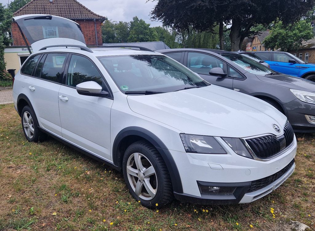 Bild des Angebotes Skoda Octavia 2.0 TDI DSG 4x4 Scout Combi Scout