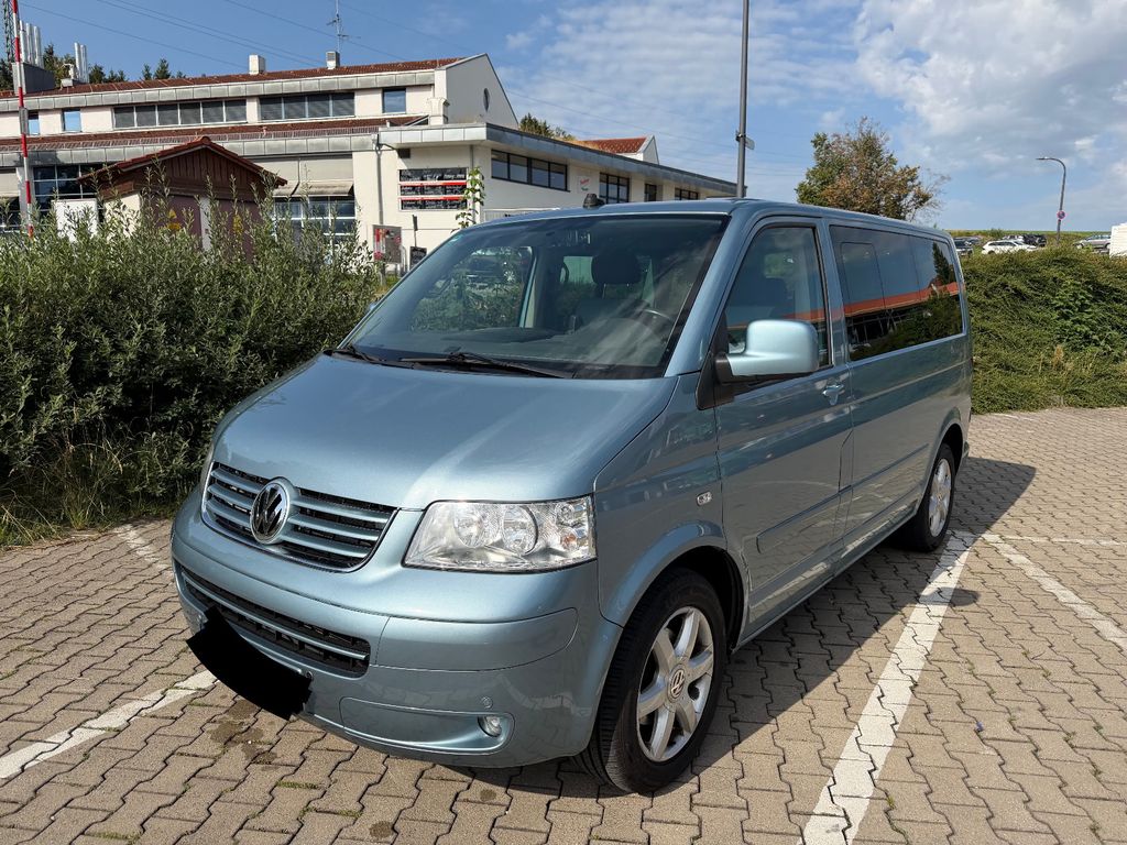 Bild des Angebotes Volkswagen VW T5 Multivan 2.5 TDI 174 PS  4Motion TÜV NEU