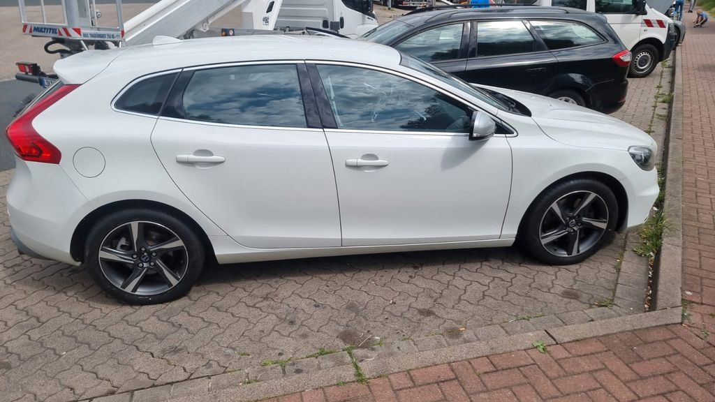 Bild des Angebotes Volvo V40 D3 - R Design
