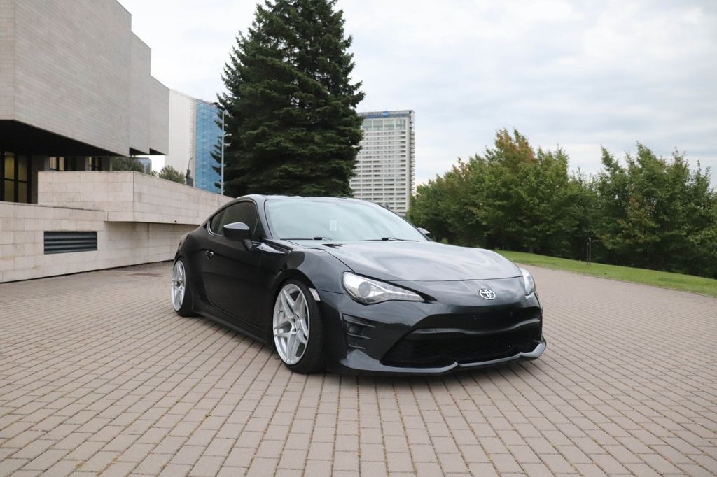 Toyota GT86-2.0-Automatic-Facelift-2017