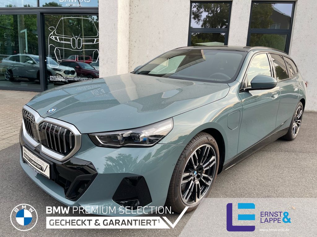 Bild des Angebotes BMW 550e xDrive Tour. M Sport || AHK Pano Autobahnas