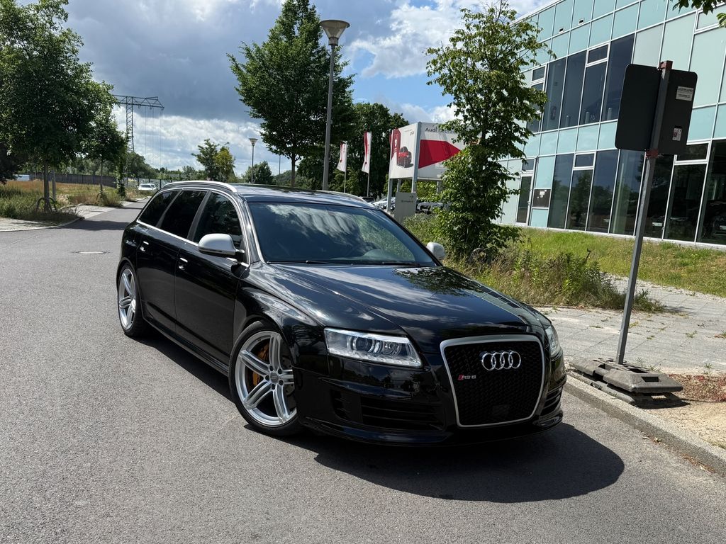 Audi RS6 Plus 5.0 V10 Biturbo Solardach Bose 1. Hand
