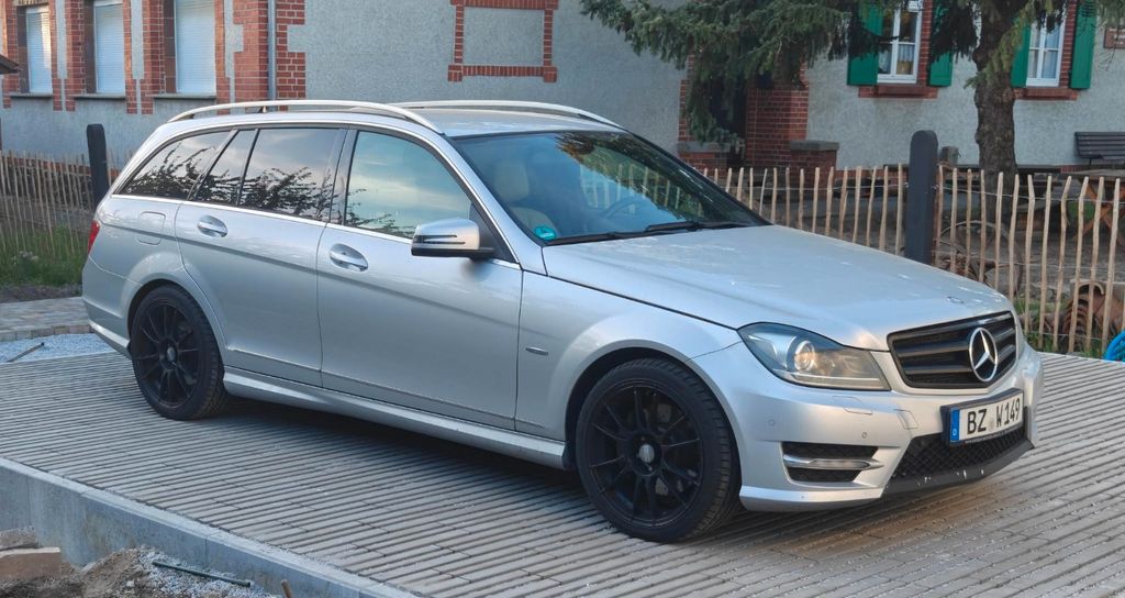Bild des Angebotes Mercedes-Benz C 350 CDI T-Model AMG Paket